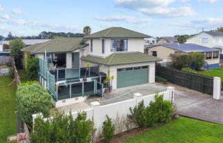7 Crispe Road, Clarks Beach