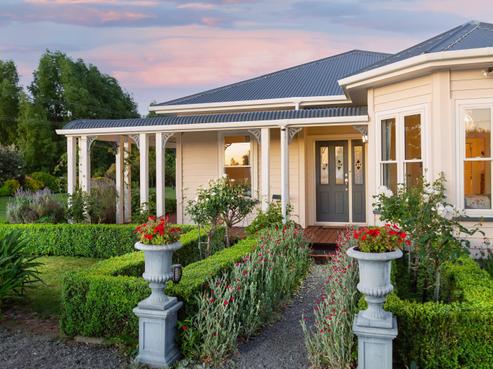 15 Wards Line, Greytown