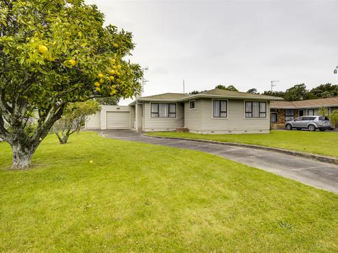 11 Maadi Road, Onekawa