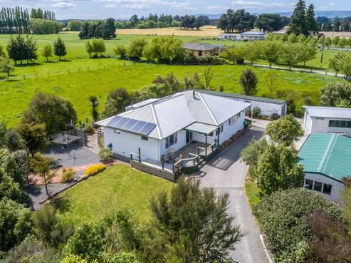 21 Hupenui Road, Greytown