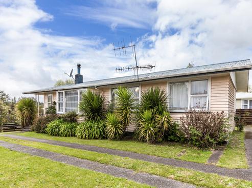 21 Rangipoia Place, Turangi