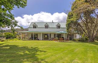 Jacaranda Lodge 3195 Tiki Road, Coromandel