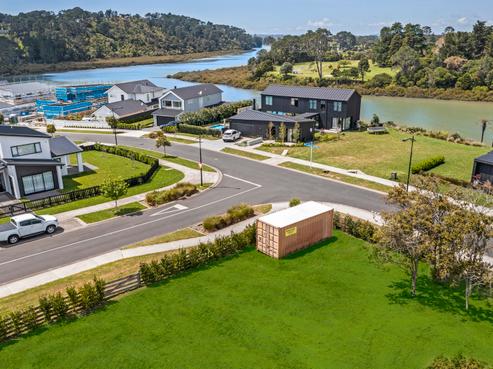 2 Kelly Road, Riverhead