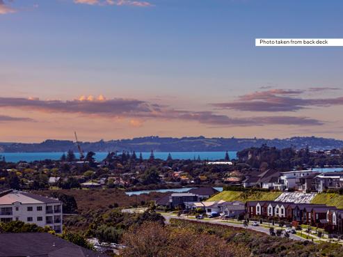 29 Davey Crescent, Orewa