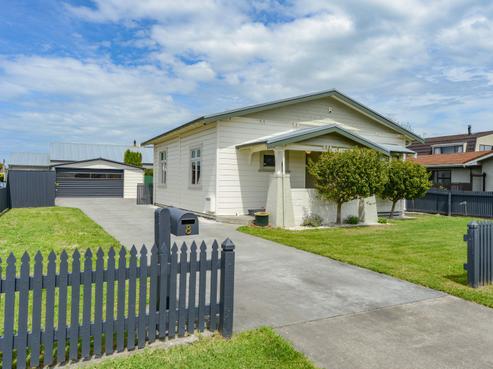 8 Forward Street, Greenmeadows