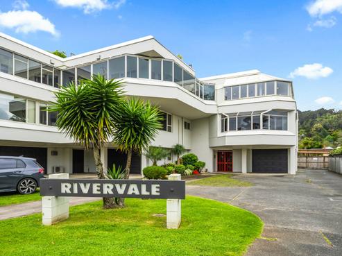 8/2 Vale Road, Riverside