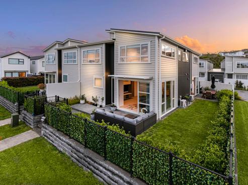71 Karepiro Drive, Stanmore Bay
