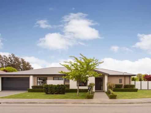 54 Brookwater Avenue, Northwood
