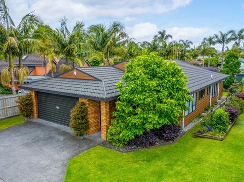 2/108 Western Hills Drive, Kensington
