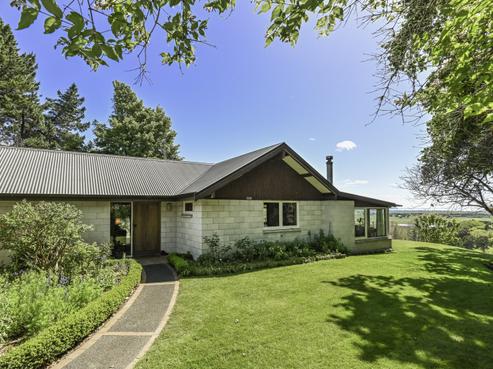28 Longview Road, Poraiti