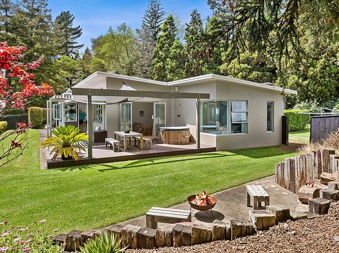 10 The Enclave, Frankleigh Park