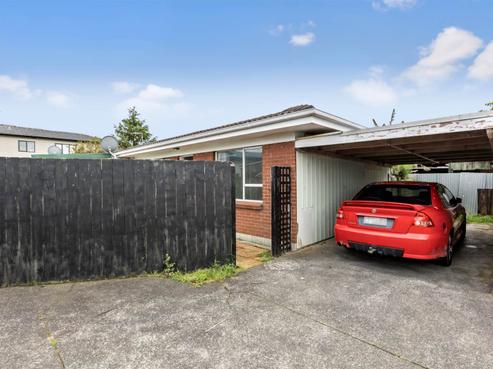 2/8 Cape Road, Mangere