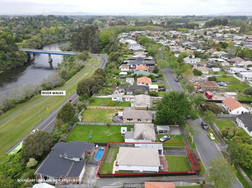 31 Montgomery Crescent, Bader