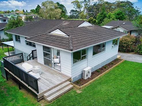 6 Albemarle Place, Massey
