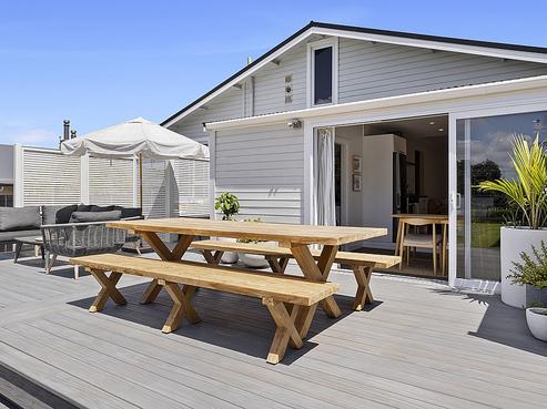 53 Paynters Avenue, Strandon