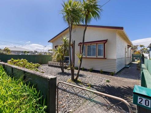 20 Seafront Road, Castlecliff
