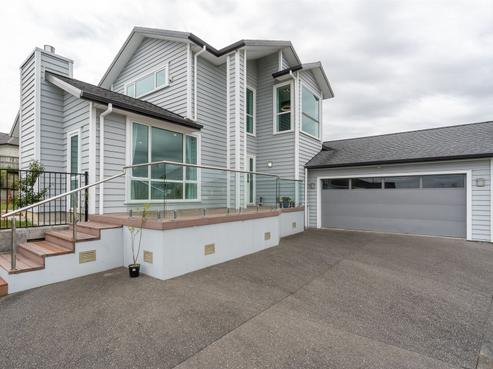 32 Mataroa Crescent, Flagstaff