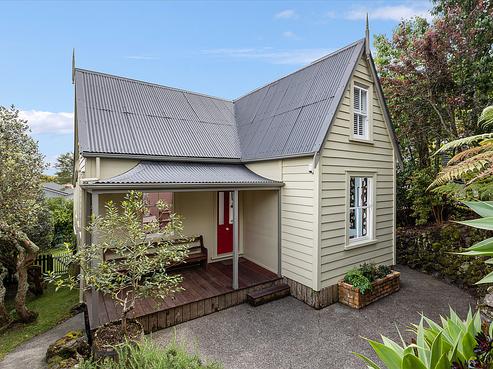 4 Kukupa Road, Sunnyvale