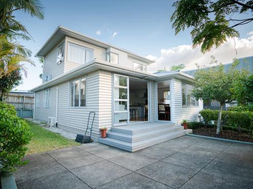 8A Kenmure Avenue, Forrest Hill