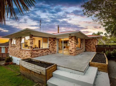 57 Rehia Road, Massey