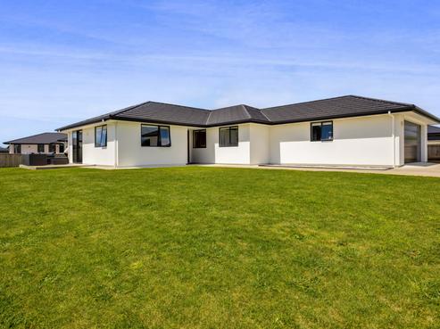 34 Honeyfield Drive, Whalers Gate