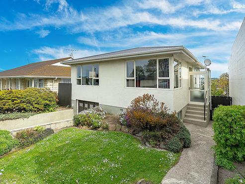 163 Eglinton Road, Mornington