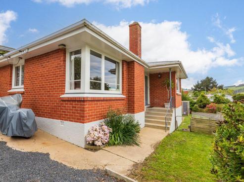 23 Duckworth Street, Andersons Bay
