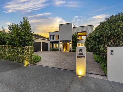 12 Tuhaere Street, Orakei