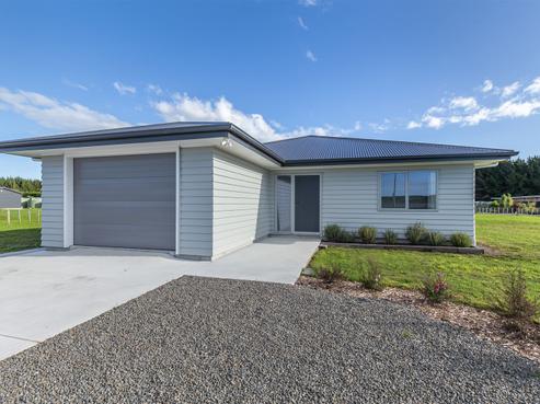 1097 Kanuka Drive, Waitarere