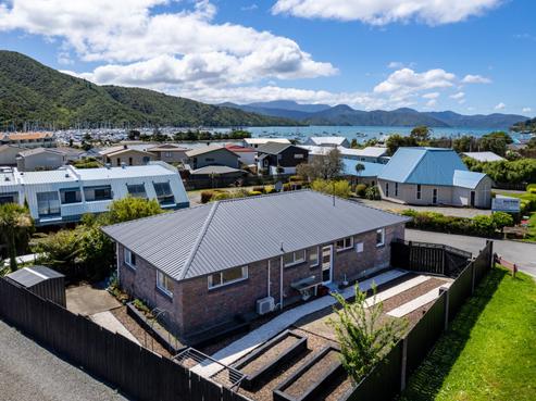 289 Waikawa Road, Waikawa