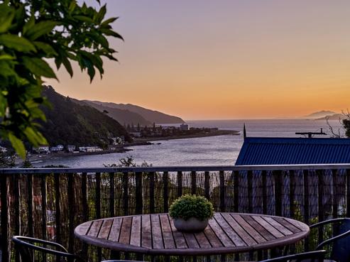 34 Ferry Road, Days Bay