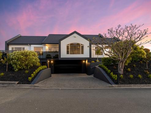 353 Princes Drive, Britannia Heights