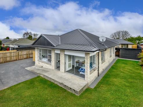 307 Main South Road, Hornby
