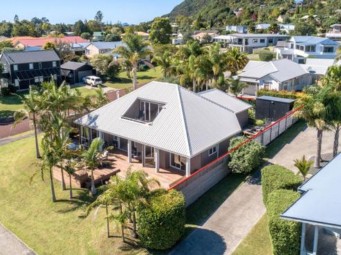 404 Waterways Parade, Pauanui