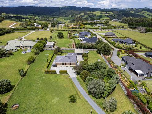 26 Waioneone Road, Parahaki