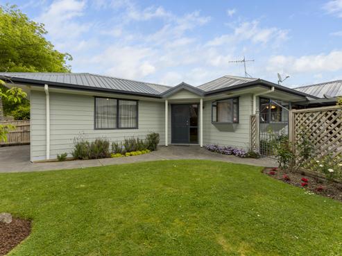 9 Donegal Grove, Birchville