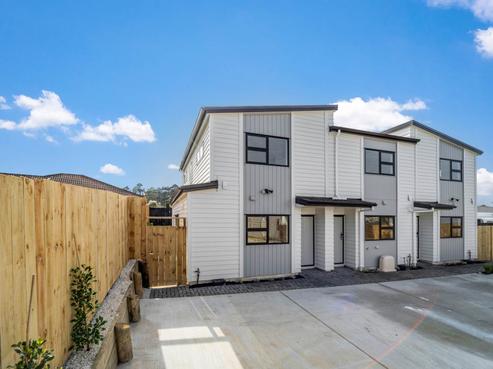 96D Triangle Road, Massey
