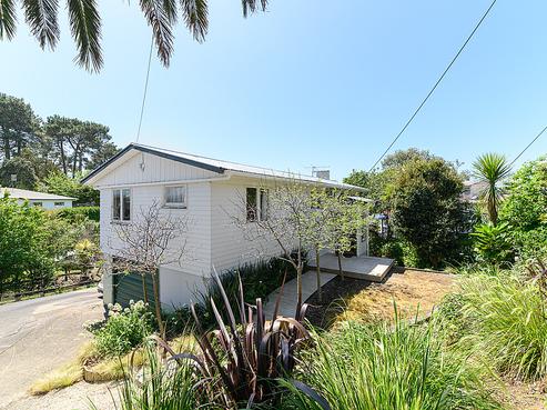 2/22 Marina Road, Torbay
