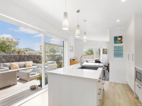 2 Lillian Place, Orewa
