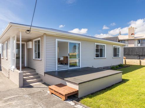 35 Raleigh Street, Waitara