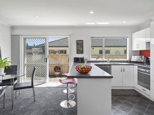 12 Woodland Mews, Wainuiomata