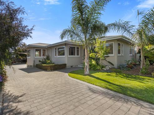 56 James Foley Avenue, Pirimai