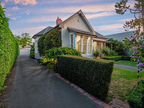 14 Weston Road, Saint Albans