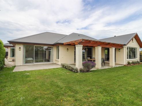 63 Hunter Hills Drive, Gleniti