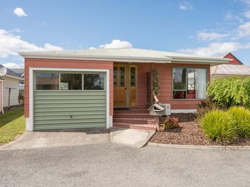 10 Birchwood Grove, Richmond