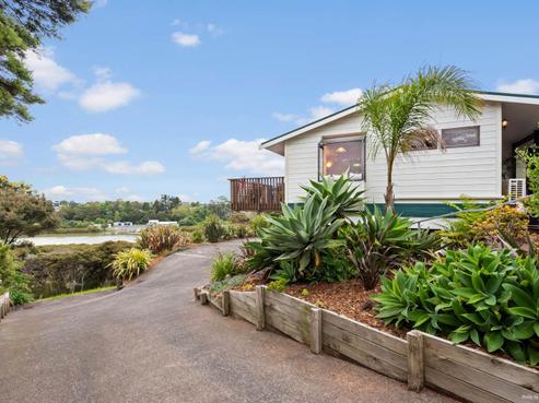 143 Colwill Road, Massey