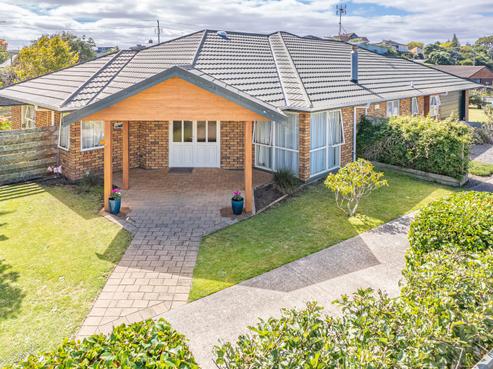 15 Perrett Drive, Otamatea