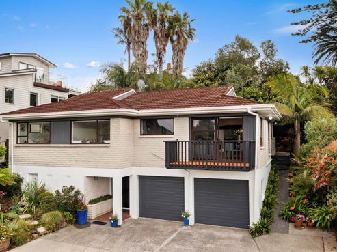 26B Seabreeze Road, Narrow Neck