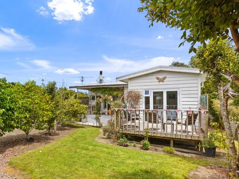 7 Whitehills Road, Waitoki