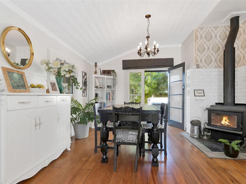 14 Parsonage Road, Woodend